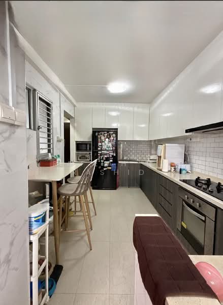 605 Bedok Reservoir Road, 605 Bedok Reservoir Road, 3 Bedrooms, 1,302 sqft, HDB Flat For Sale, by Rafeah Bt Rashid, 500118384 - Kitchen - PropertyGuru.com.sg