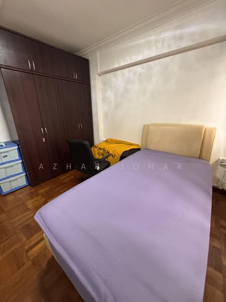 407 Pandan Gardens, 407 Pandan Gardens, 3 Bedrooms, 1,130 sqft, HDB Flat For Rent, by Azhar Johar, 500118411 - 2nd Bedroom - PropertyGuru.com.sg