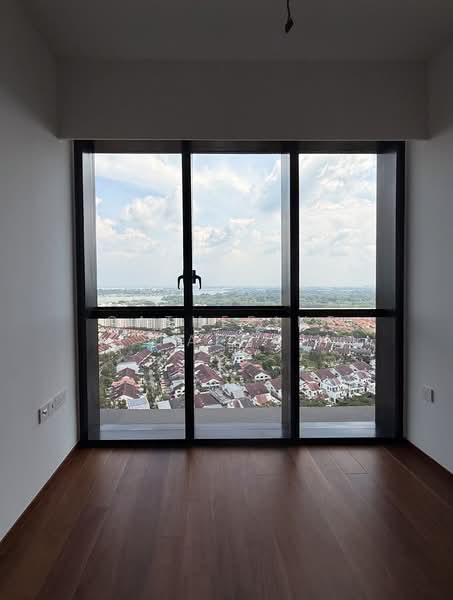 Lentor Modern, 3 Lentor Central, 3 Bedrooms, 990 sqft, Condominium For Sale, by Catherine Palma, 500118414 - Bedroom - PropertyGuru.com.sg