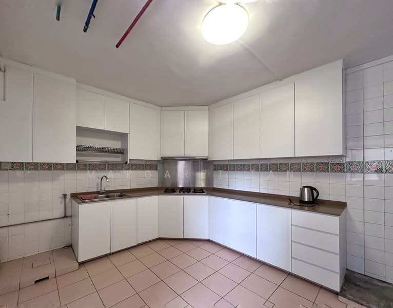 510 Pasir Ris Street 52, 510 Pasir Ris Street 52, 4 Bedrooms, 1,572 sqft, HDB Flat For Sale, by Margaret Tan, 500118415 - Kitchen - PropertyGuru.com.sg