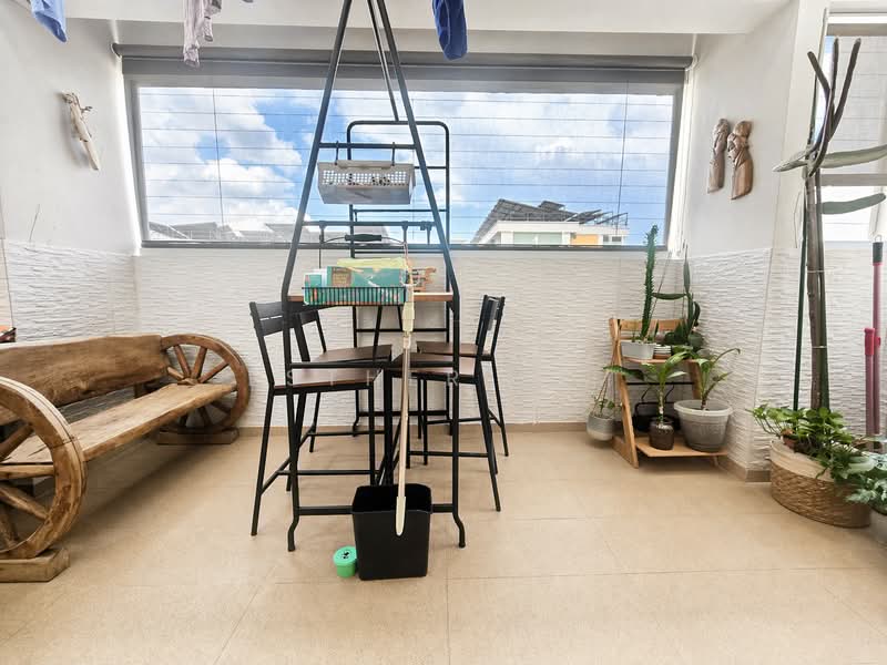151 Tampines Street 12, 151 Tampines Street 12, 3 Bedrooms, 1,614 sqft, HDB Flat For Sale, by Esther Sim, 500118424 - Balcony - PropertyGuru.com.sg