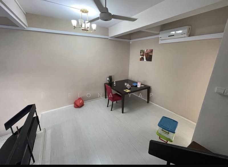 Tai Hwan Garden, Tai Hwan Avenue, 3 Bedrooms, 2,250 sqft, Terraced House For Rent, by Fiona Yap, 500118426 - Dining Room - PropertyGuru.com.sg