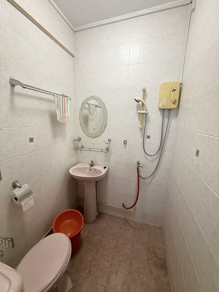 Novena Hill, 39 Jalan Novena, 2 Bedrooms, 656 sqft, Apartment For Sale, by Iriss Er, 500118427 - Bathroom - PropertyGuru.com.sg