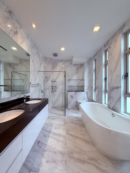 Bungalow @ Killiney Road Vicinity, Oxley Road, 7 Bedrooms, 6,800 sqft, Terraced House For Sale, by Gwendolyn Xu ( 徐瀞 ), 500118433 - Bathroom - PropertyGuru.com.sg