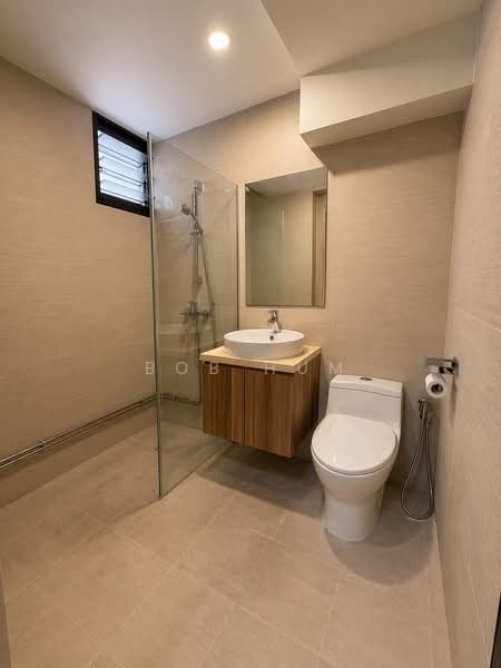 13 Dover Close East, 13 Dover Close East, 2 Bedrooms, 1,226 sqft, HDB Flat For Sale, by Bob Hum, 500118437 - Bathroom - PropertyGuru.com.sg