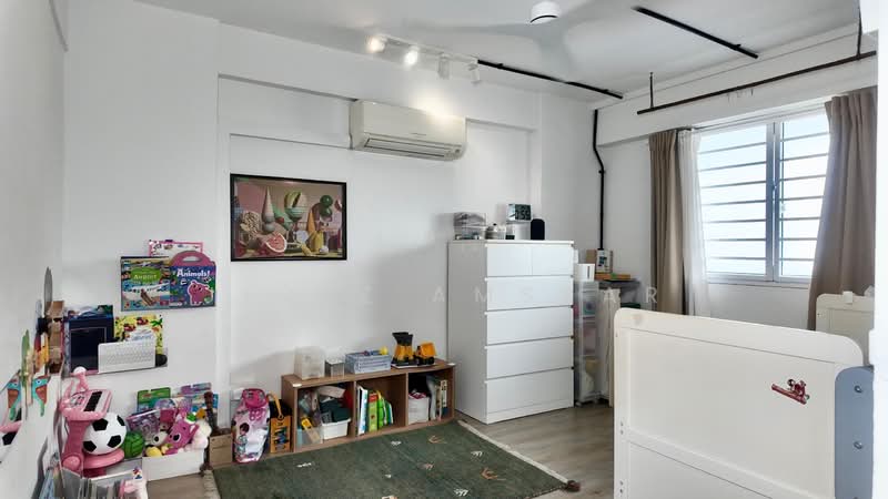 64 Kallang Bahru, 64 Kallang Bahru, 2 Bedrooms, 700 sqft, HDB Flat For Sale, by Jerez Amsyar, 500118440 - Bedroom - PropertyGuru.com.sg