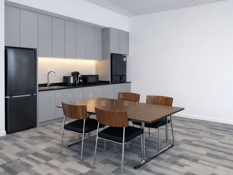 Guoco Midtown, 128 Beach Road, 2,500 sqft, Office For Rent, by Patrick Ong 王鹏若(安仔), 500118449 - Kitchen - CommercialGuru.com.sg