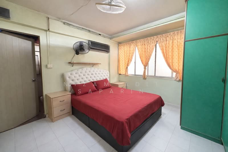 218 Choa Chu Kang Central, 218 Choa Chu Kang Central, 3 Bedrooms, 1,109 sqft, HDB Flat For Sale, by Nizam Adli Saparin, 500118472 - Bedroom - PropertyGuru.com.sg