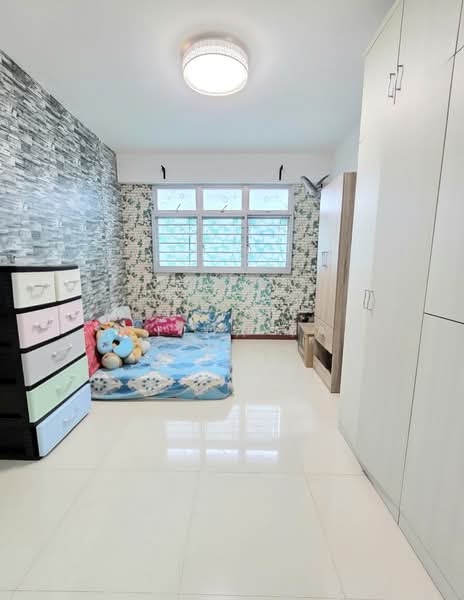 502A Yishun Street 51, 502A Yishun Street 51, 2 Bedrooms, 721 sqft, HDB Flat For Sale, by Melina Yap, 500118483 - Bedroom - PropertyGuru.com.sg