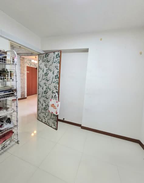 502A Yishun Street 51, 502A Yishun Street 51, 2 Bedrooms, 721 sqft, HDB Flat For Sale, by Melina Yap, 500118483 - Interior - PropertyGuru.com.sg