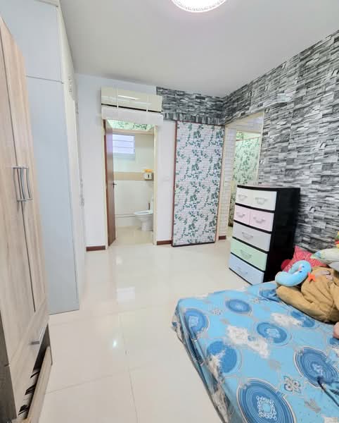 502A Yishun Street 51, 502A Yishun Street 51, 2 Bedrooms, 721 sqft, HDB Flat For Sale, by Melina Yap, 500118483 - Bedroom - PropertyGuru.com.sg