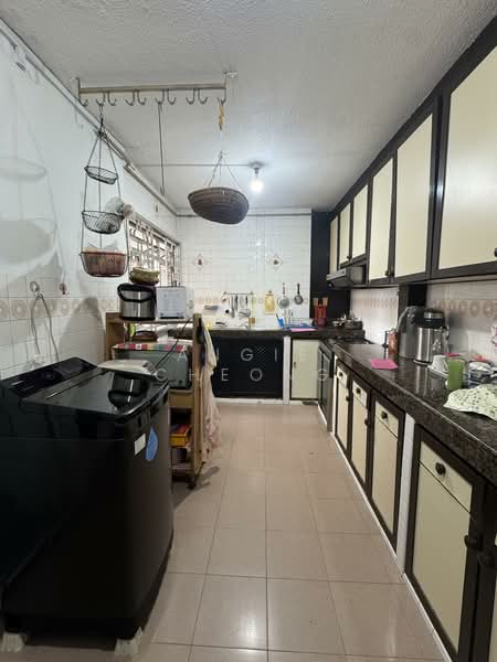 8 Kim Tian Place, 8 Kim Tian Place, 3 Bedrooms, 1,410 sqft, HDB Flat For Sale, by Angie Cheong, 500118487 - Kitchen - PropertyGuru.com.sg