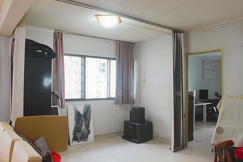 8 Kim Tian Place, 8 Kim Tian Place, 3 Bedrooms, 1,410 sqft, HDB Flat For Sale, by Angie Cheong, 500118487 - Living Room - PropertyGuru.com.sg