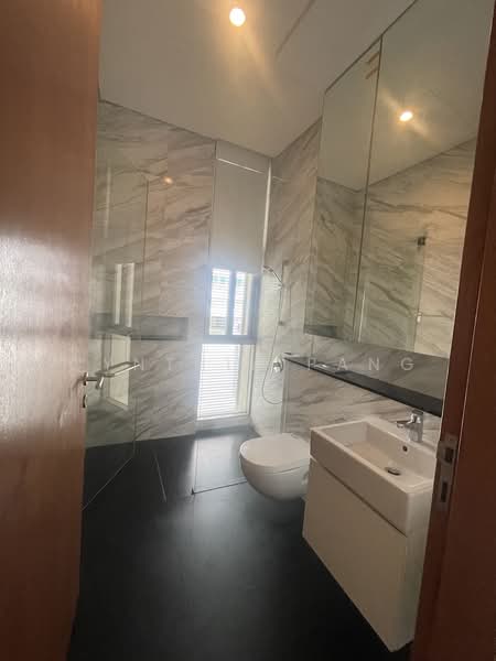 Chancery Lane Bungalow, Chancery Lane, 5 Bedrooms, 5,800 sqft, Bungalow House For Rent, by Cynthia Pang, 500118492 - Bathroom - PropertyGuru.com.sg