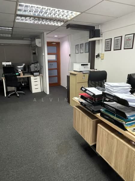 🔥 C.H.E.A.P! Office @ Textile Centre| Rare City Fringe Value 🔥, Jalan Sultan, 883 sqft, Office For Sale, by Alvin Lee, 500118495 - Interior - CommercialGuru.com.sg