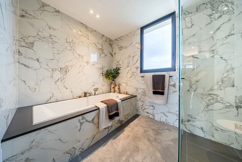 Tembusu Grand, 94 Jalan Tembusu, 5 Bedrooms, 2,691 sqft, Condominium For Sale, by Christopher Low, 500118500 - Bathroom - PropertyGuru.com.sg