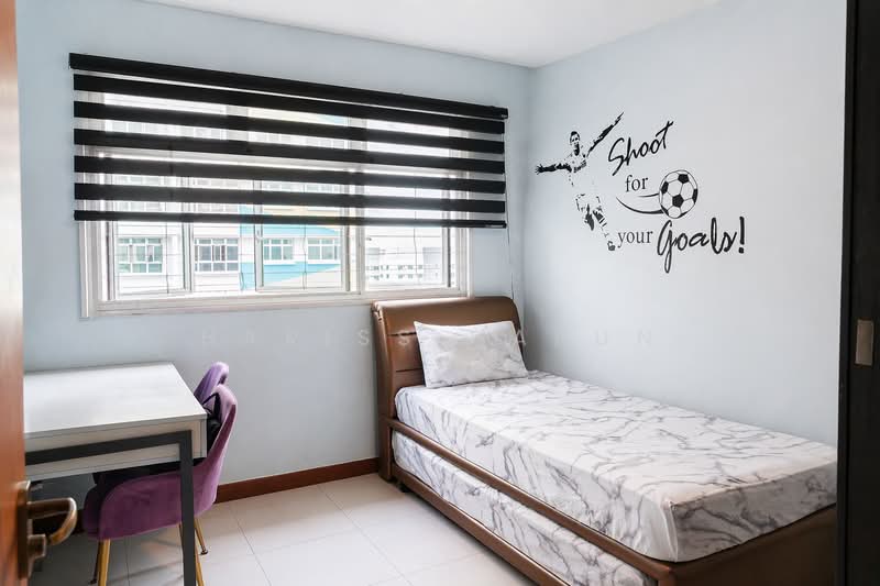 450A Sengkang West Way, 450A Sengkang West Way, 3 Bedrooms, 990 sqft, HDB Flat For Sale, by Hariss Harun, 500118510 - Bedroom - PropertyGuru.com.sg