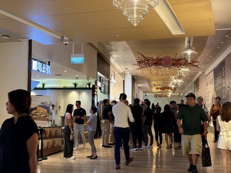 ⭐️City Hall ⭐️ Retail/Services, City Hall / Raffles City / Funan / Esplanade, 665 sqft, Mall Shop For Rent, by Chenise Koh, 500118519 - CommercialGuru.com.sg