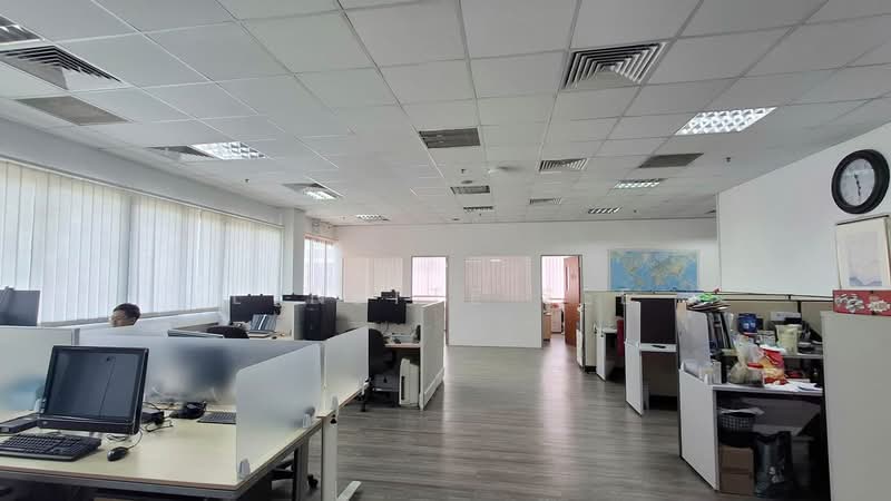 Tai Seng building fitted office, Tai Seng, 2,211 sqft, Office For Rent, by Lynette See, 500118528 - Interior - CommercialGuru.com.sg