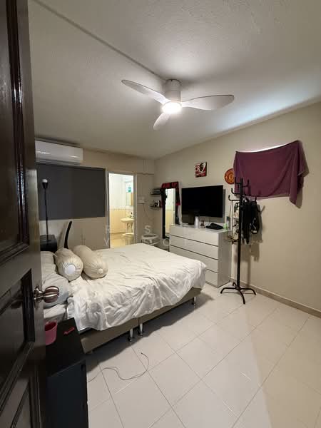 716 Yishun Street 71, 716 Yishun Street 71, 3 Bedrooms, 893 sqft, HDB Flat For Sale, by Rusydi Yusoff, 500118533 - Bedroom - PropertyGuru.com.sg