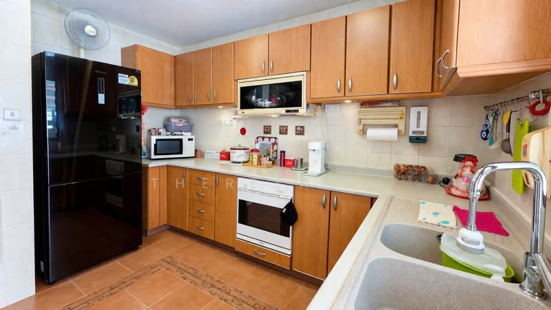 Villa Verde, Verde Avenue, 5 Bedrooms, 3,000 sqft, Terraced House For Sale, by Theresa Ng, 500118553 - Kitchen - PropertyGuru.com.sg