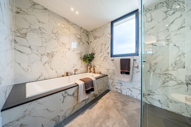 Tembusu Grand, 94 Jalan Tembusu, 5 Bedrooms, 2,691 sqft, Condominium For Sale, by James Wong, 500118587 - Bathroom - PropertyGuru.com.sg