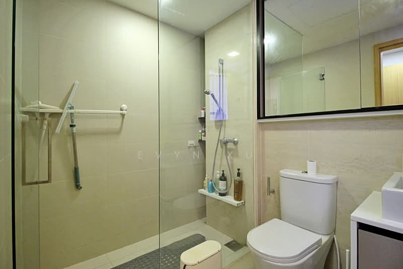 H2O Residences, 30 Fernvale Link, 3 Bedrooms, 1,130 sqft, Condominium For Rent, by Evyn Xu, 500118589 - Master Bathroom - PropertyGuru.com.sg