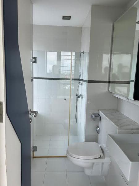 The Chuan, 31 Lorong chuan, Hougang / Punggol / Sengkang, 4 Bedrooms, 1,658 sqft, Condominium For Rent, by Phoebe Wong, 500118593 - Bathroom - PropertyGuru.com.sg