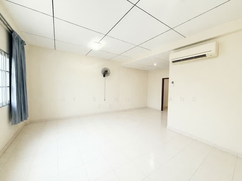 Kovan Rd, , 6 Bedrooms, 2,200 sqft, Terraced House For Sale, by Gary Seah Zhang Feng, 500118600 - Interior - PropertyGuru.com.sg