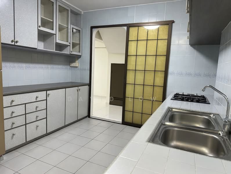 219 Bishan Street 23, 219 Bishan Street 23, 4 Bedrooms, 1,604 sqft, HDB Flat For Sale, by David Low, 500118603 - Kitchen - PropertyGuru.com.sg