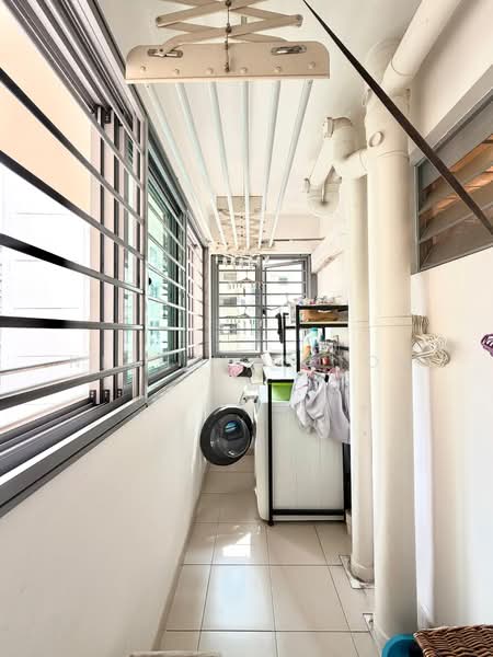 272A Punggol Walk, 272A Punggol Walk, 3 Bedrooms, 1,044 sqft, HDB Flat For Sale, by Nicholas Toh, 500118604 - Balcony - PropertyGuru.com.sg