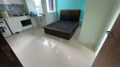 For Rent - Kensington Square