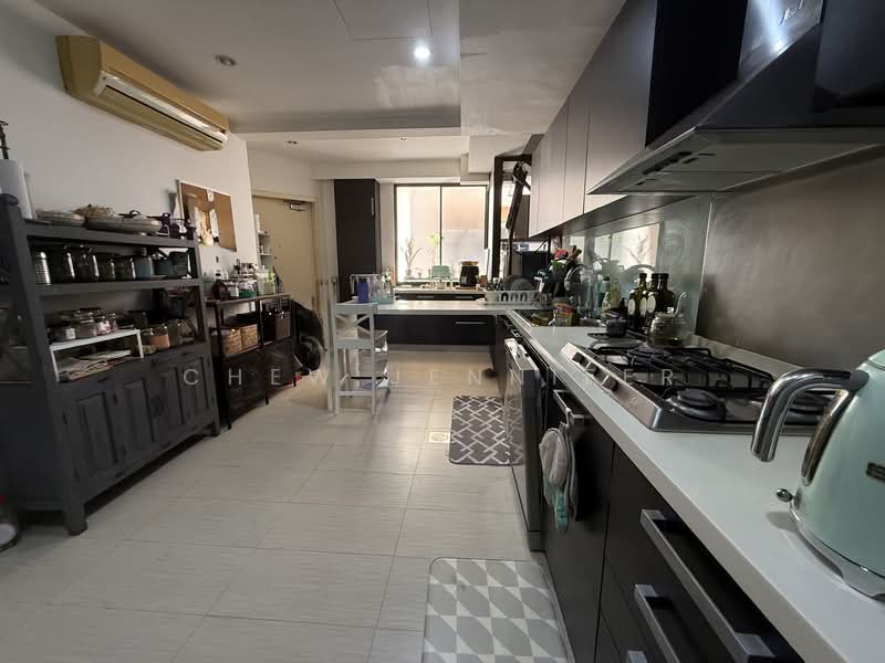 Yong An Park, 329 River Valley Road, 4 Bedrooms, 3,111 sqft, Condominium For Sale, by Chew Jennifer, 500118617 - Kitchen - PropertyGuru.com.sg
