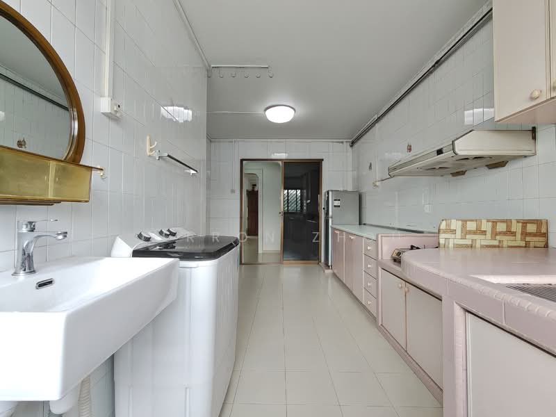 105 Teck Whye Lane, 105 Teck Whye Lane, 2 Bedrooms, 786 sqft, HDB Flat For Sale, by Jerron Zhou, 500118618 - Kitchen - PropertyGuru.com.sg