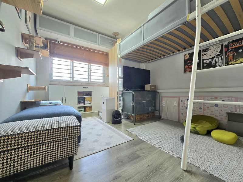 121A Canberra Street, 121A Canberra Street, 3 Bedrooms, 1,001 sqft, HDB Flat For Sale, by Taufik Batisah, 500118623 - Bedroom - PropertyGuru.com.sg