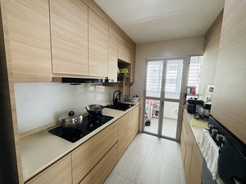 890A Tampines Avenue 1, 890A Tampines Avenue 1, 3 Bedrooms, 1,001 sqft, HDB Flat For Sale, by Amy Teo, 500118639 - PropertyGuru.com.sg