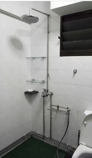 714 Woodlands Drive 70, 714 Woodlands Drive 70, 3 Bedrooms, 1,076 sqft, HDB Flat For Sale, by Ken Tay Boon Wee, 500118641 - Bathroom - PropertyGuru.com.sg