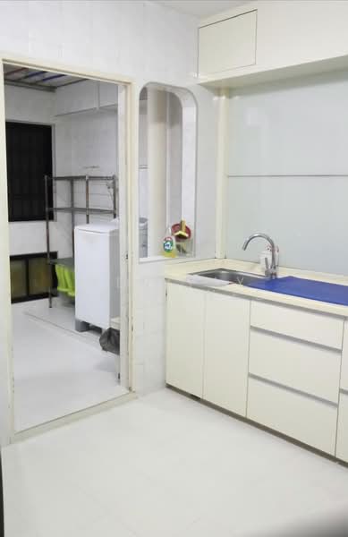 714 Woodlands Drive 70, 714 Woodlands Drive 70, 3 Bedrooms, 1,076 sqft, HDB Flat For Sale, by Ken Tay Boon Wee, 500118641 - Kitchen - PropertyGuru.com.sg