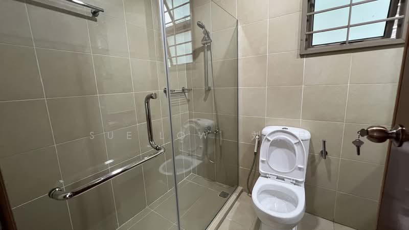 Palm Residence, 7 Jalan Rajawali, 3 Bedrooms, 1,023 sqft, Condominium For Rent, by Sue Low  刘素月, 500118642 - Bathroom - PropertyGuru.com.sg