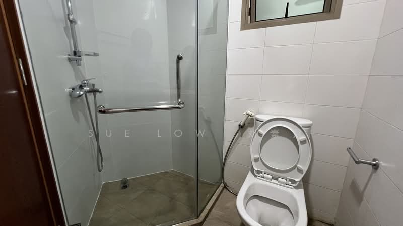 Palm Residence, 7 Jalan Rajawali, 3 Bedrooms, 1,023 sqft, Condominium For Rent, by Sue Low  刘素月, 500118642 - Bathroom - PropertyGuru.com.sg