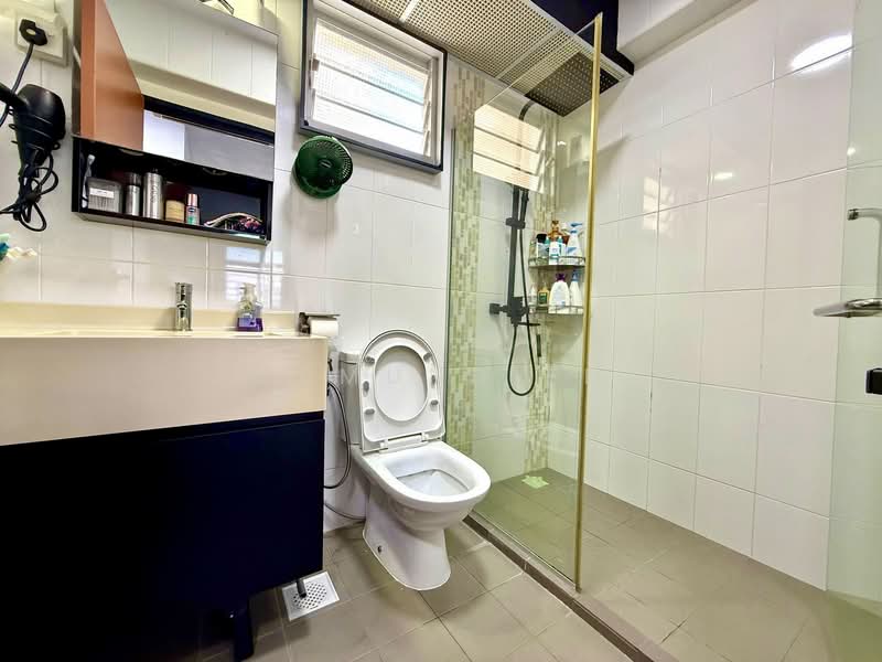 511A Yishun Street 51, 511A Yishun Street 51, 3 Bedrooms, 1,216 sqft, HDB Flat For Sale, by Edmund Ee, 500118649 - Bathroom - PropertyGuru.com.sg