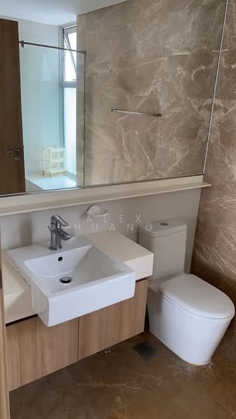 Caspian, 60 Lakeside Drive, 3 Bedrooms, 1,302 sqft, Condominium For Rent, by Alex Huang, 500118660 - Bathroom - PropertyGuru.com.sg