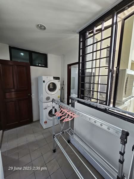 Fragrance Court, 12 Yew Siang Road, Room Rental, 100 sqft, Condominium For Rent, by Catherine Koh, 500118663 - Yard - PropertyGuru.com.sg