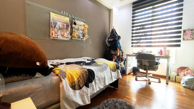 Yishun Emerald, 22 Canberra Drive, 4 Bedrooms, 1,399 sqft, Condominium For Sale, by Yeo Tong Boon, 500118676 - Bedroom - PropertyGuru.com.sg