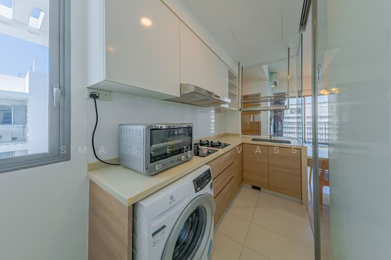 Seastrand, 11 Pasir Ris Link, 2 Bedrooms, 883 sqft, Condominium For Sale, by Isma Seeneevassen, 500118703 - Kitchen - PropertyGuru.com.sg
