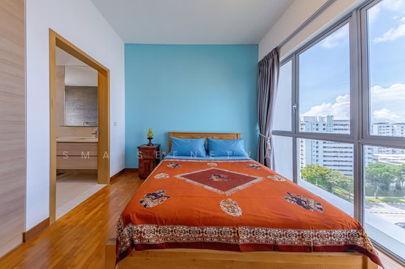 Seastrand, 11 Pasir Ris Link, 2 Bedrooms, 883 sqft, Condominium For Sale, by Isma Seeneevassen, 500118703 - Master Bedroom - PropertyGuru.com.sg