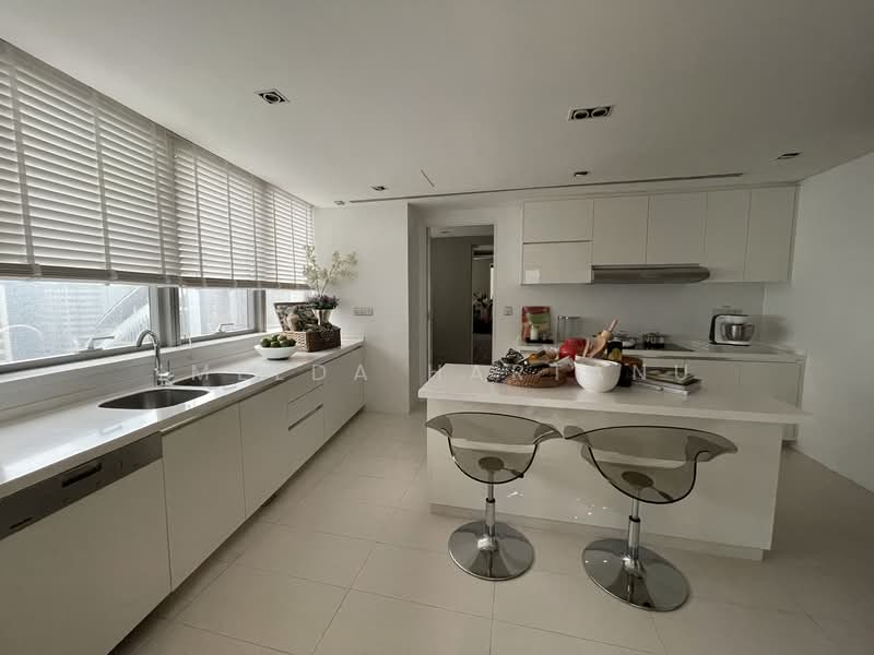 One Shenton, 1 Shenton Way, 4 Bedrooms, 6,674 sqft, Condominium For Sale, by Imelda Hartanu, 500118706 - Kitchen - PropertyGuru.com.sg