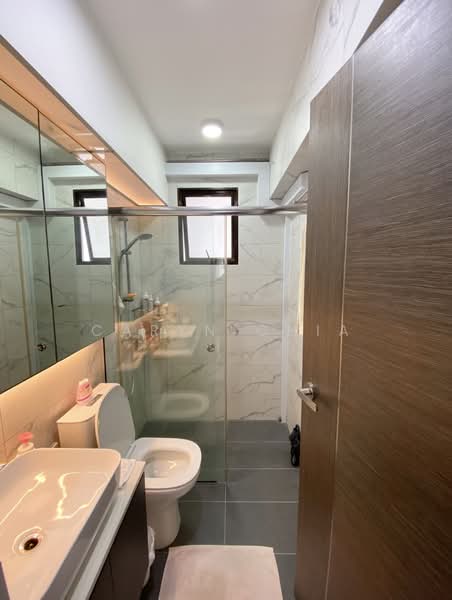 183 Bedok North Road, 183 Bedok North Road, 2 Bedrooms, 990 sqft, HDB Flat For Sale, by Caryn Chia, 500118710 - Bathroom - PropertyGuru.com.sg