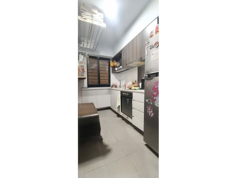 748A Bedok Reservoir Crescent, 748A Bedok Reservoir Crescent, 2 Bedrooms, 710 sqft, HDB Flat For Sale, by Rini Teo, 500118713 - Kitchen - PropertyGuru.com.sg