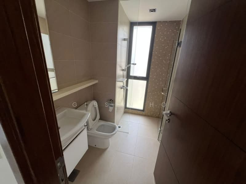 Miltonia Residences, 520 Miltonia Close, 3 Bedrooms, 1,141 sqft, Condominium For Sale, by Gibson Ho, 500118715 - Bathroom - PropertyGuru.com.sg